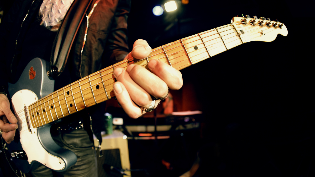 La canción de hard rock perfecta para cambiar un mal día con solo escucharla